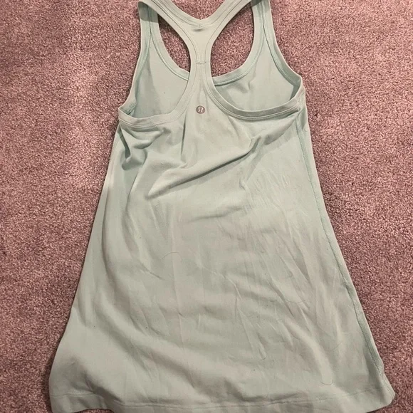 lululemon light teal tank top size 4! - Picture 5 of 5